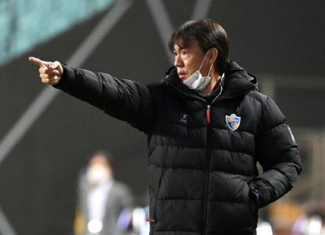 百家乐指南-洪明甫第6次踏入同一条河流 浙江旧人有个恐惧症？